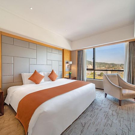Swissotel Guangzhou Exterior photo